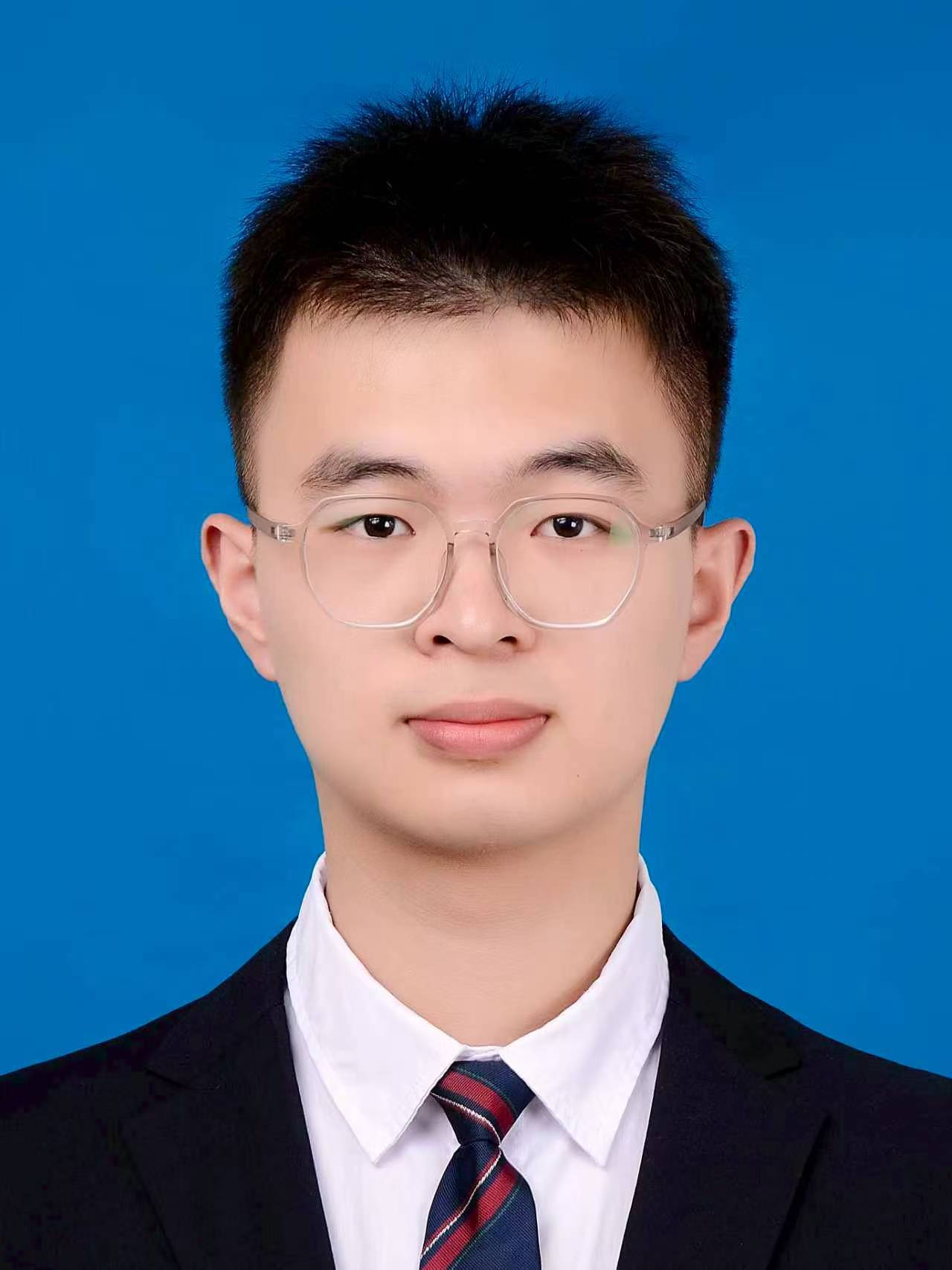 龚玮乐照片