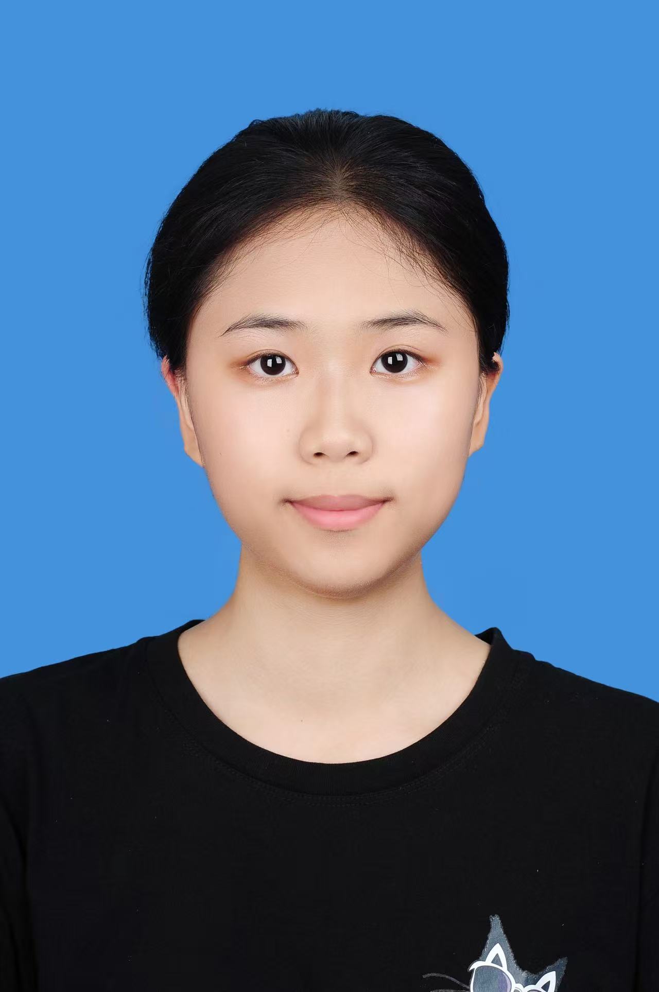 邱锐照片